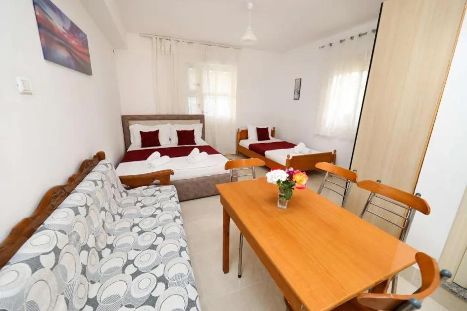 Vila Agolli Avlonya Dış mekan fotoğraf